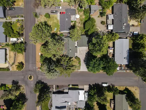 1204 NE 9th St, Bend, OR 97701 photo 41