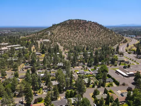 1204 NE 9th St, Bend, OR 97701 photo 43