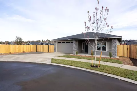 3488 SW 48th St #LOT 1, Redmond, OR 97756