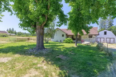 1256 Jenkins Ave, Grants Pass, OR 97527