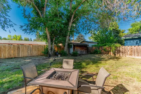 1329 NE Watson Dr, Bend, OR 97701 photo 18
