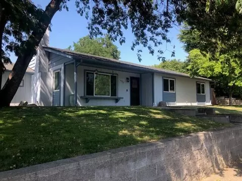 1400 SW Rogue River Ave, Grants Pass, OR 97526