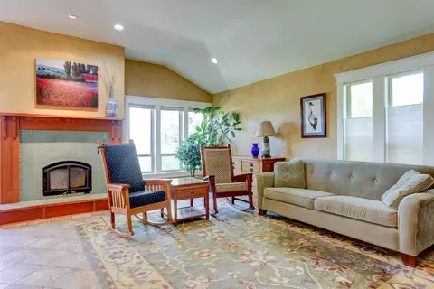 23085 Chisholm Trl, Bend, OR 97702 photo 5