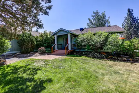 23085 Chisholm Trl, Bend, OR 97702 photo 2