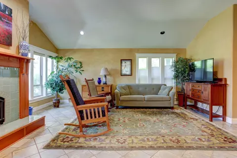 23085 Chisholm Trl, Bend, OR 97702 photo 6