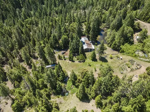 10000 Placer Rd, Grants Pass, OR 97526
