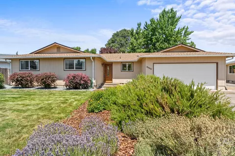 6040 Rock Way, Central Point, OR 97502