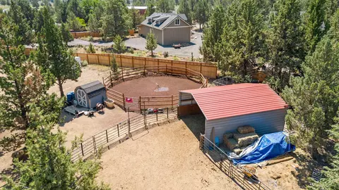 60177 Stirling Dr, Bend, OR 97702 photo 41