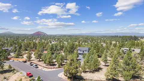 60177 Stirling Dr, Bend, OR 97702 photo 39