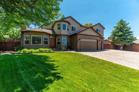 61135 Bonny Brg, Bend, OR 97702
