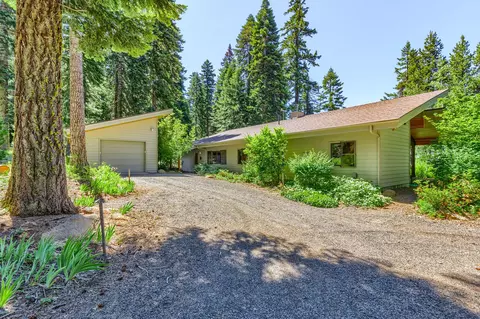 4990 E Hyatt Lake Rd, Ashland, OR 97520