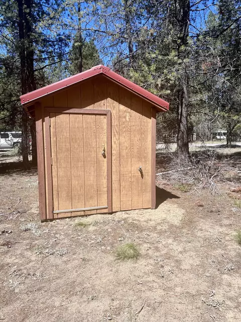 52875 Wayside Loop, La Pine, OR 97739 photo 11