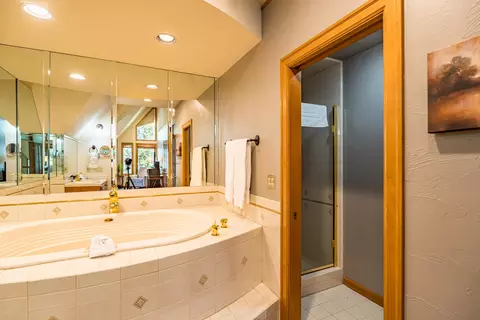 57054 Peppermill Cir #28-D, Sunriver, OR 97707 photo 16