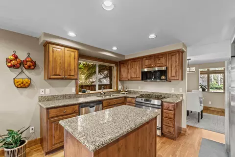 61165 Ridgewater Loop, Bend, OR 97702 photo 14