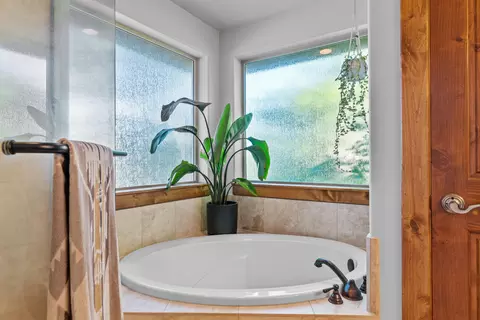 61165 Ridgewater Loop, Bend, OR 97702 photo 24