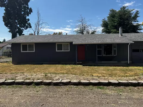 21033 Filbert St NE, Aurora, OR 97002