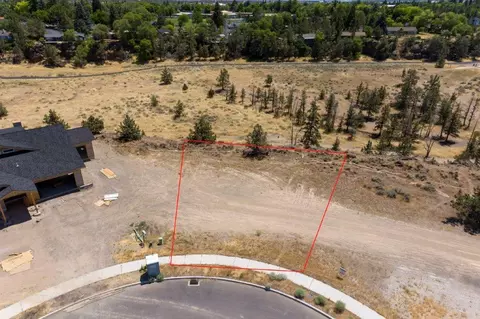 514 NW Rimrock Ct #LOT 231, Redmond, OR 97756