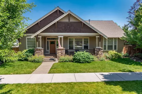 852 NW Rimrock Dr, Redmond, OR 97756