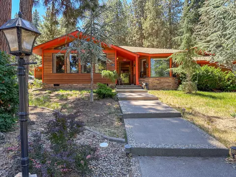 1100 Lynnewood Blvd, Klamath Falls, OR 97601