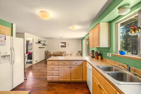 55475 Gross Dr, Bend, OR 97707 photo 16