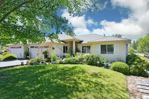 2398 Springbrook Rd #1, Medford, OR 97504