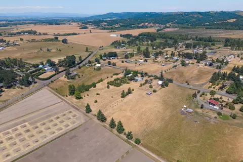 1908 Farmer Rd SE, Jefferson, OR 97352 photo 4