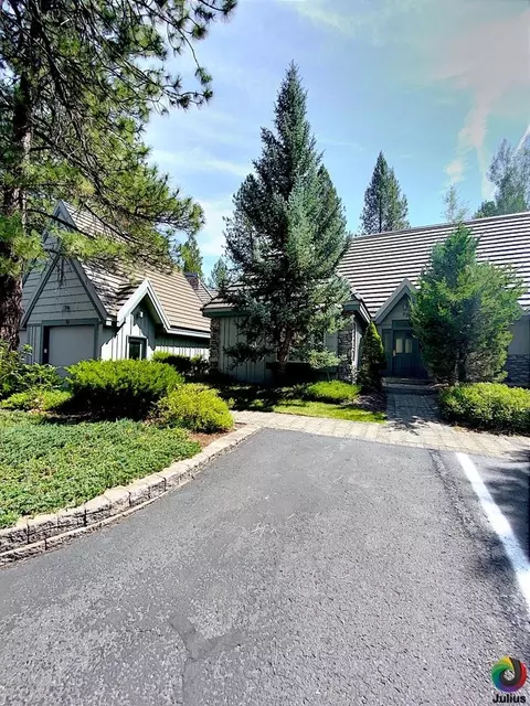 57026 Peppermill Cir #22-D, Sunriver, OR 97707