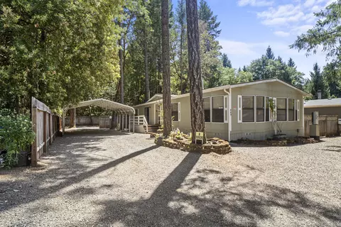 449 Addison Ln, Cave Junction, OR 97523 photo 2