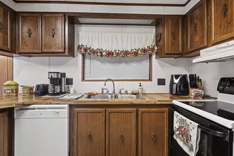 449 Addison Ln, Cave Junction, OR 97523 photo 13
