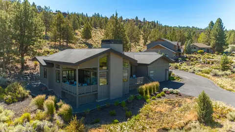 2265 NW Putnam Rd, Bend, OR 97703 photo 4