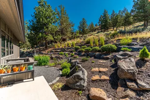 2265 NW Putnam Rd, Bend, OR 97703 photo 39
