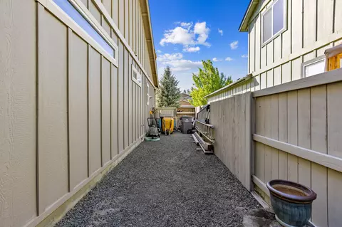 60951 Garrison Dr, Bend, OR 97702 photo 33
