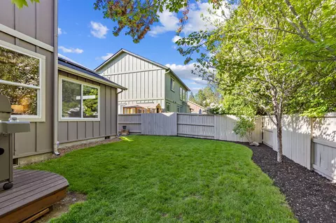60951 Garrison Dr, Bend, OR 97702 photo 29