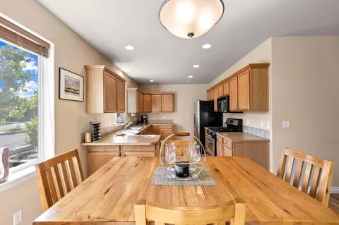 60951 Garrison Dr, Bend, OR 97702 photo 16