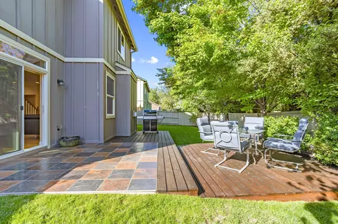 60951 Garrison Dr, Bend, OR 97702 photo 28