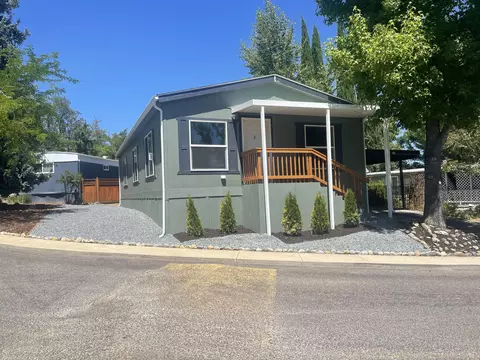 1055 N 5th St UNIT 103, Jacksonville, OR 97530