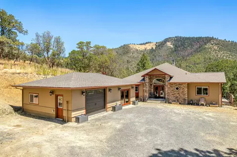 7498 Sterling Creek Rd, Jacksonville, OR 97530