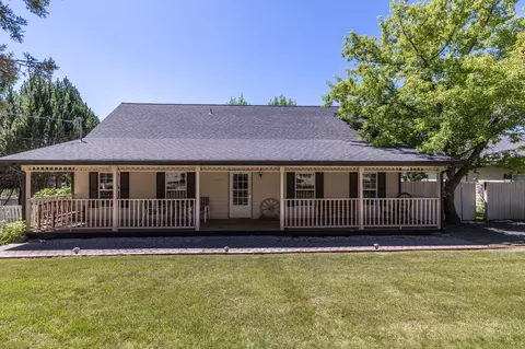 65105 85th Pl, Bend, OR 97703