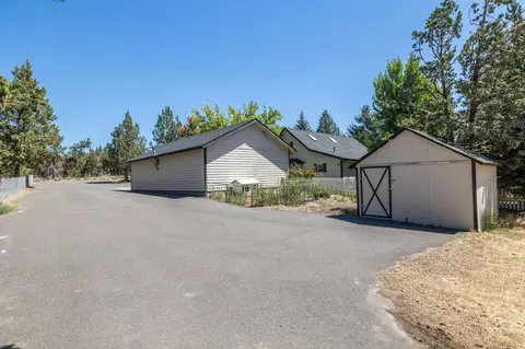 65105 85th Pl, Bend, OR 97703 photo 10