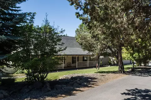 65105 85th Pl, Bend, OR 97703 photo 2