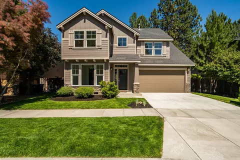 61039 Snowberry Pl, Bend, OR 97702