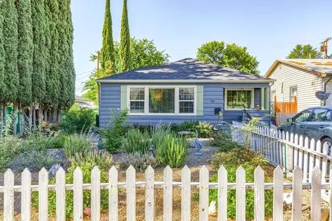1411 E Main St, Medford, OR 97504