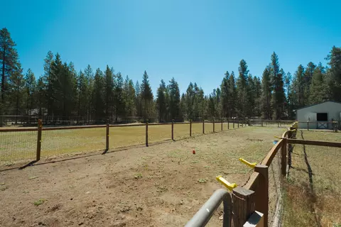 52276 Lechner Ln, La Pine, OR 97739 photo 59