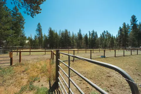 52276 Lechner Ln, La Pine, OR 97739 photo 57