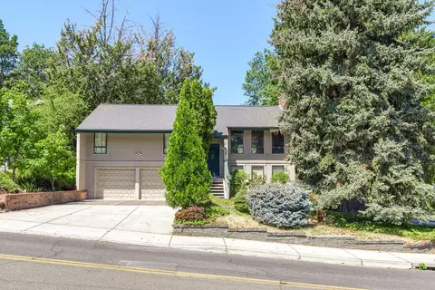 123 Sunrise Ave, Medford, OR 97504
