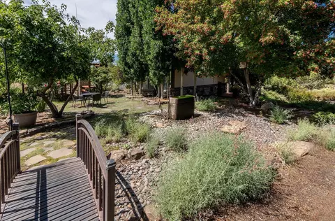 Exterior - 23555 Rickard Rd, Bend, OR 97702 photo 8 of 10