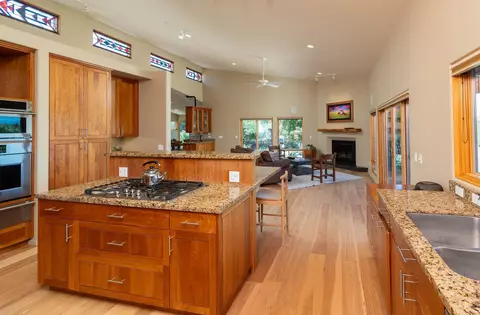 Kitchen - 23555 Rickard Rd, Bend, OR 97702 photo 2 of 4