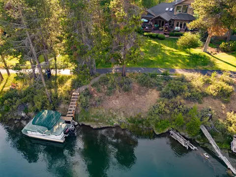 16855 Pony Express Way, Bend, OR 97707