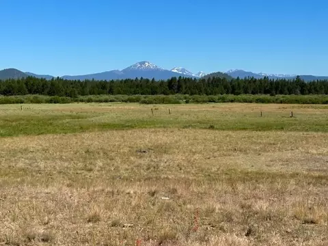 53835 Huntington Rd, La Pine, OR 97739
