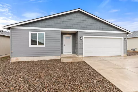 7924 Jacqueline Way Apt Lot #LOT 15, White City, OR 97503